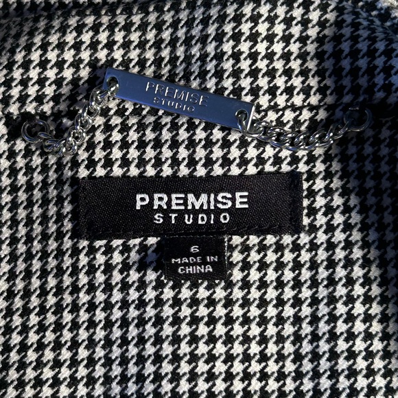 Classic Houndstooth Blazer (Black/White) - Picture 2 of 7